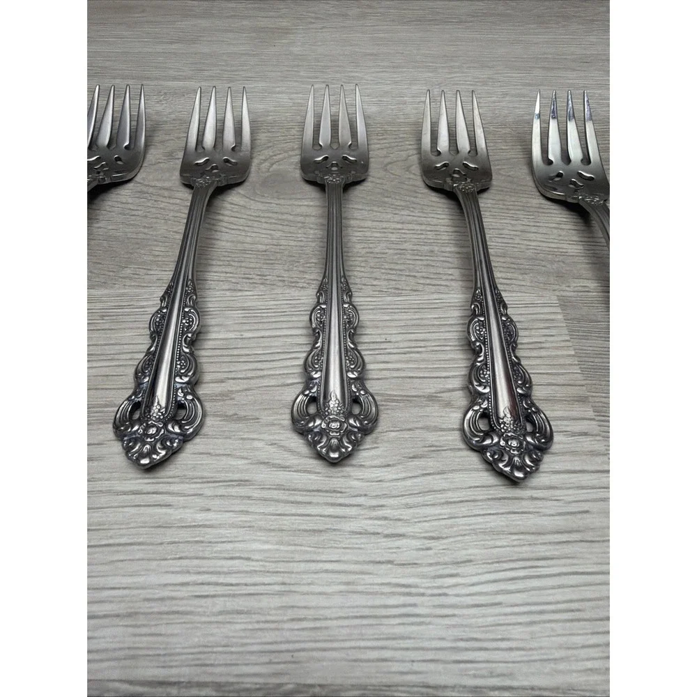 Oneida Renoir-Pembrooke Stainless Steel Salad Fork Set Of 8 - Made In USA